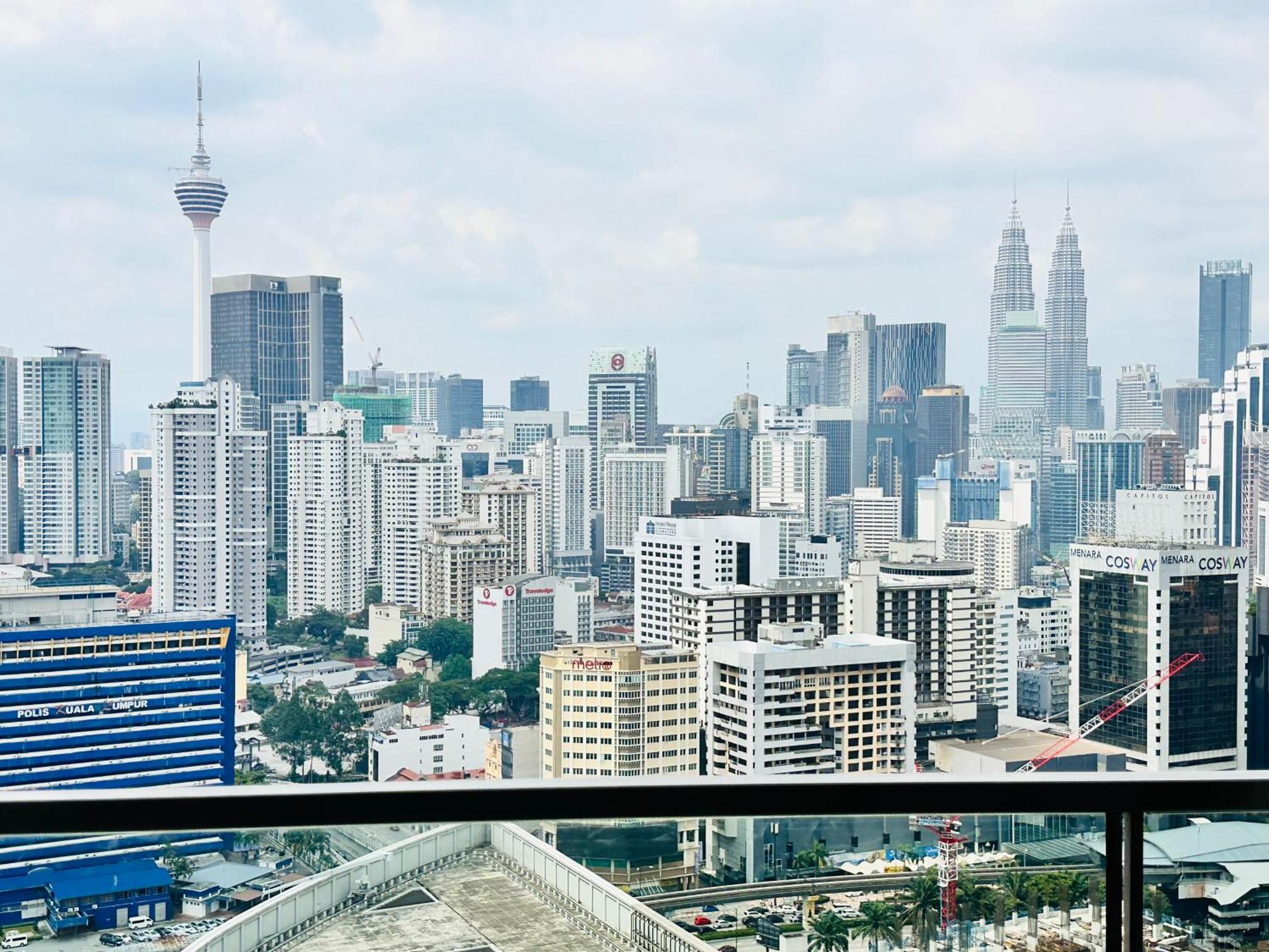 Lucentia Holyday In Kl Pangsapuri Kuala Lumpur